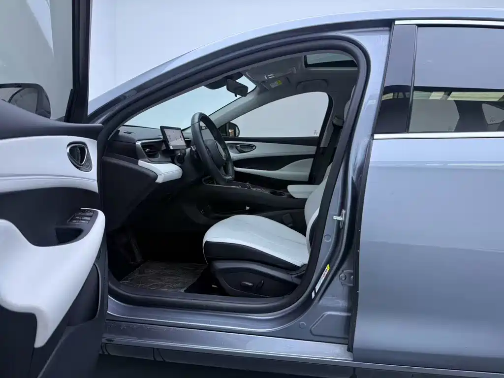 BYD Seal 05 DM-i — миниатюра 9