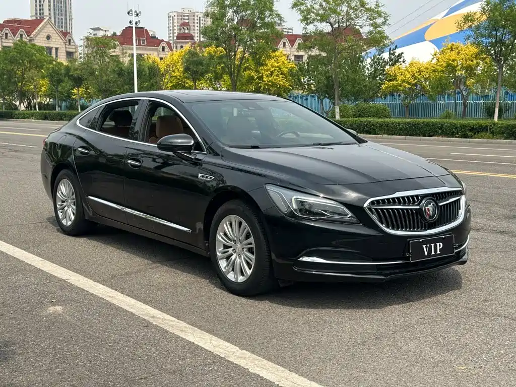 Buick LaCrosse — миниатюра 2