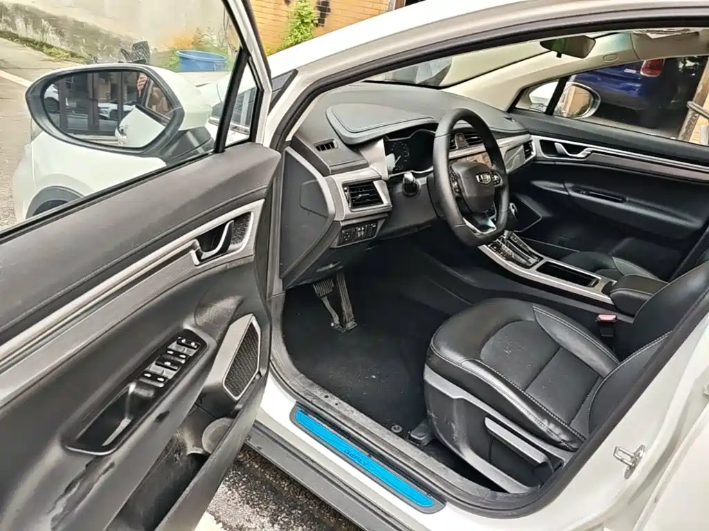 Geely Emgrand GS — миниатюра 16