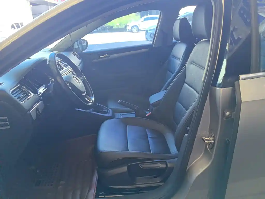 Volkswagen Sagitar — миниатюра 15