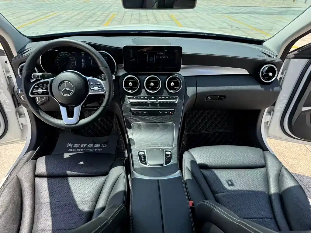 Mercedes-Benz C-Class — миниатюра 24