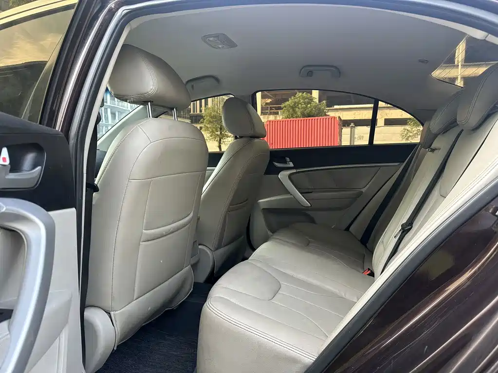 Geely Emgrand — миниатюра 7