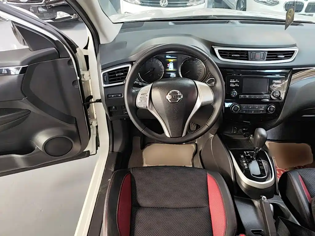 Nissan Qashqai — миниатюра 15