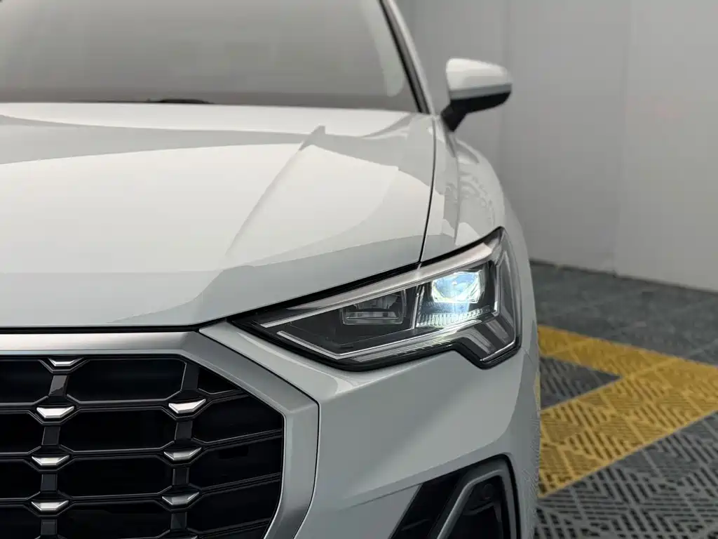 Audi Q3 — миниатюра 7