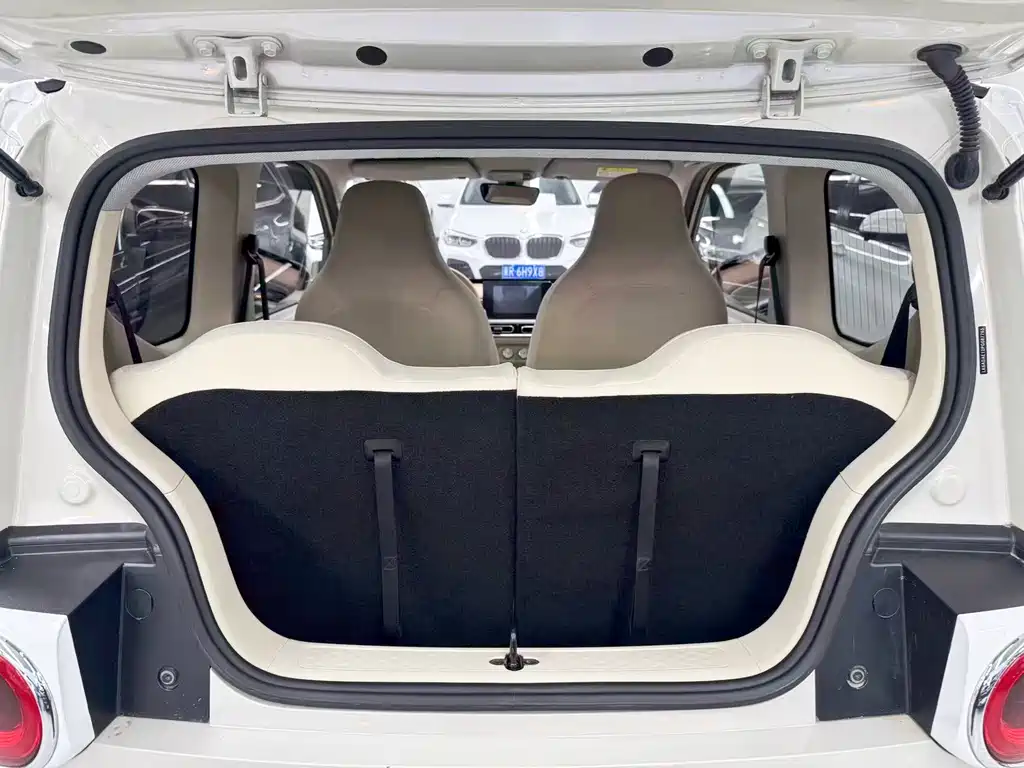 Wuling MINIEV — миниатюра 18