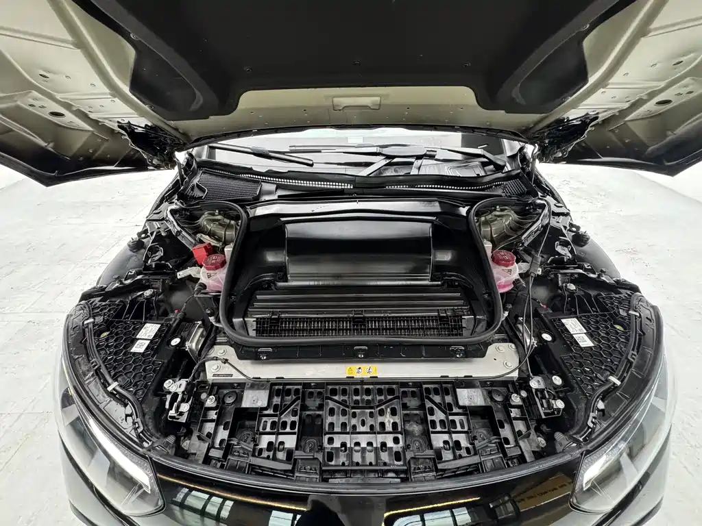 Mercedes-Benz EQE — миниатюра 8