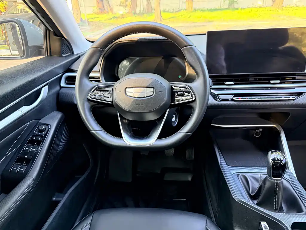 Geely Emgrand — миниатюра 11