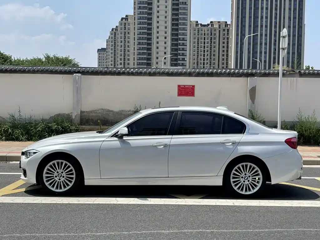 BMW 3 Series — миниатюра 8