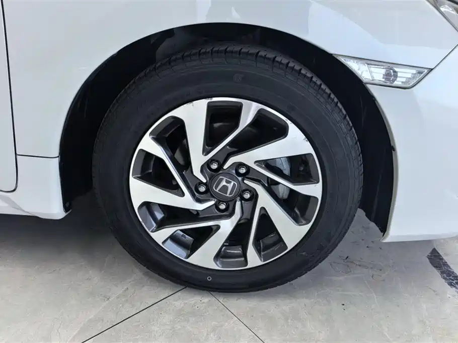 Honda Civic 2019 180TURBO CVT VI