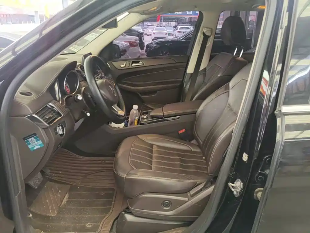 Mercedes-Benz GLE (Import) — миниатюра 15