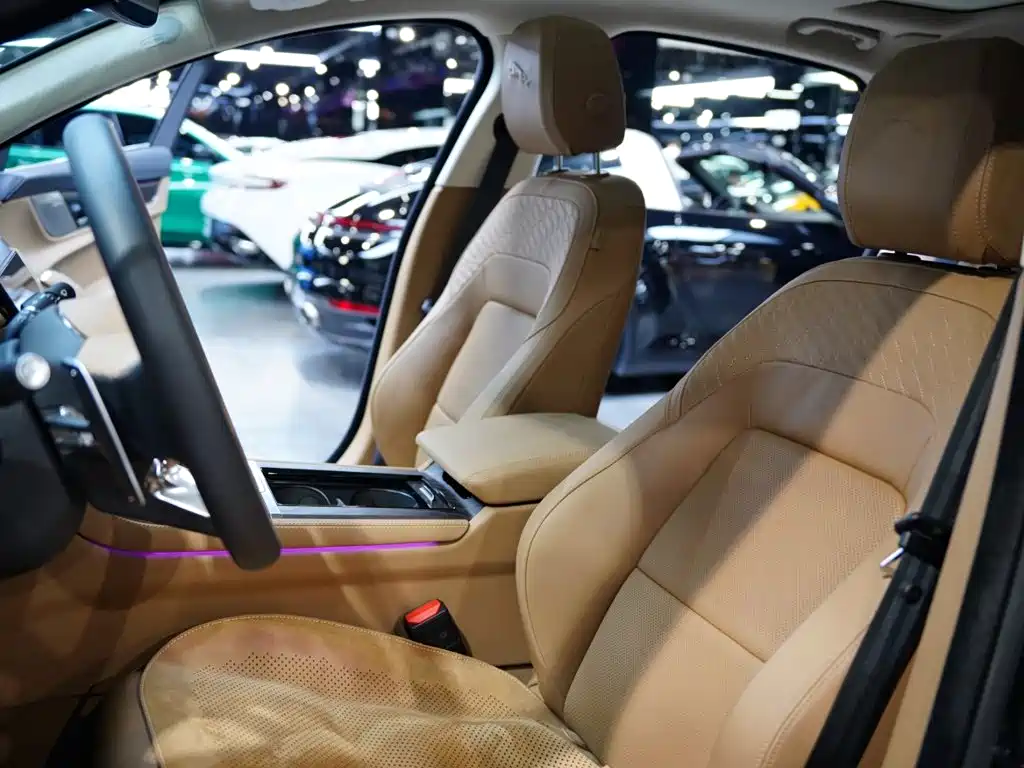 Jaguar XFL — миниатюра 32