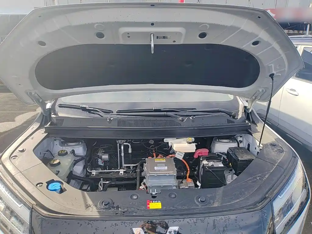 Wuling Xingguang 730 New Energy — миниатюра 20