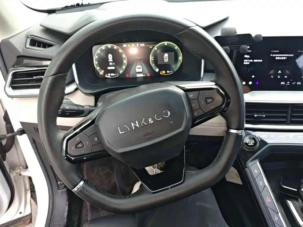 Lynk & Co 06 EM-P — миниатюра 11
