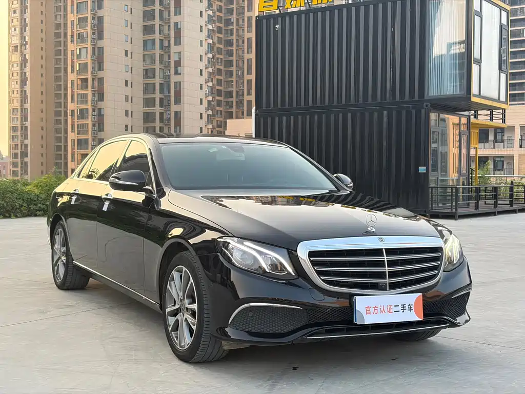 Mercedes-Benz E-Class — миниатюра 3