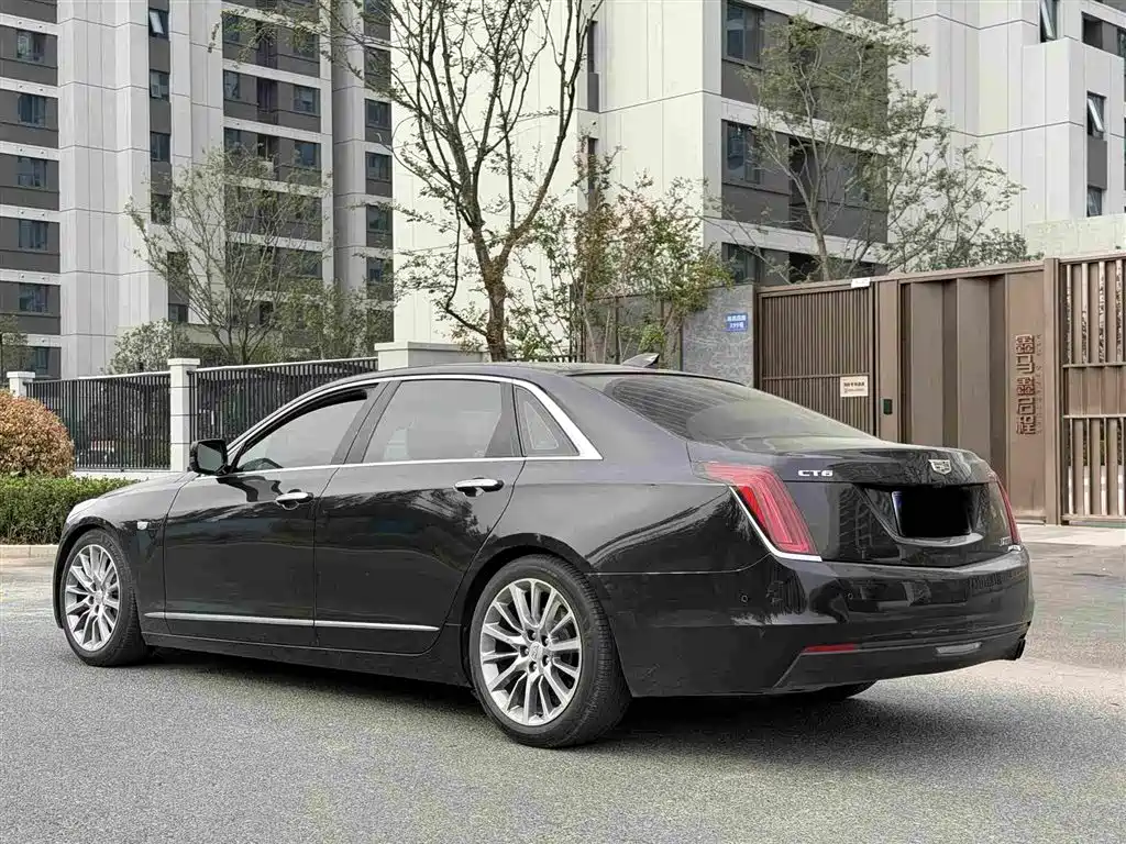 Cadillac CT6 — миниатюра 6