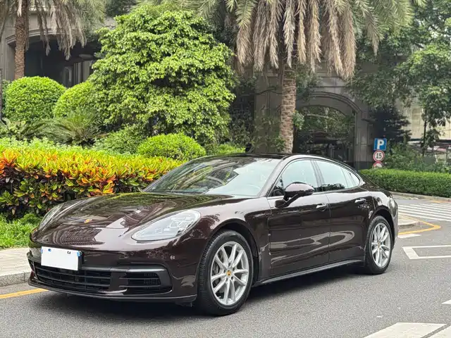 PORSCHE PANAMERA 2020