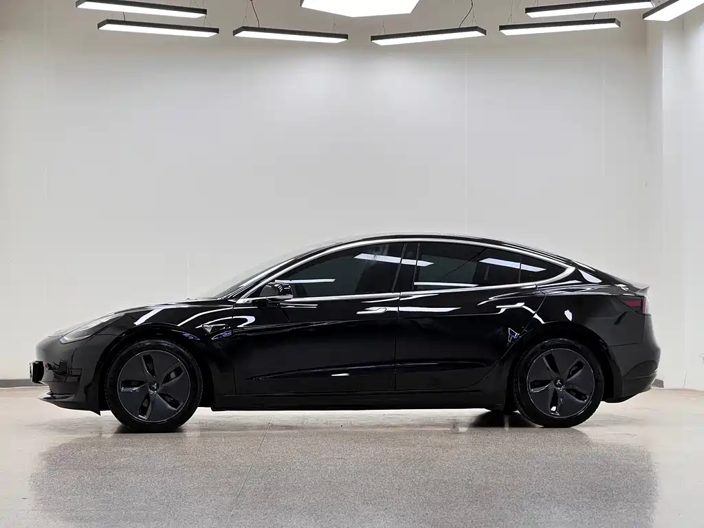 Tesla Model 3 — фотографии объявления, Фото 5