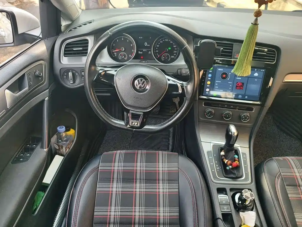 Volkswagen Golf — миниатюра 3