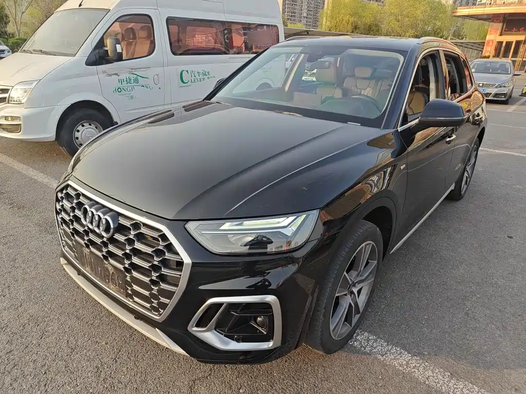 Audi Q5L — миниатюра 2