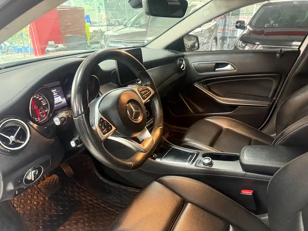 Mercedes-Benz GLA — миниатюра 4
