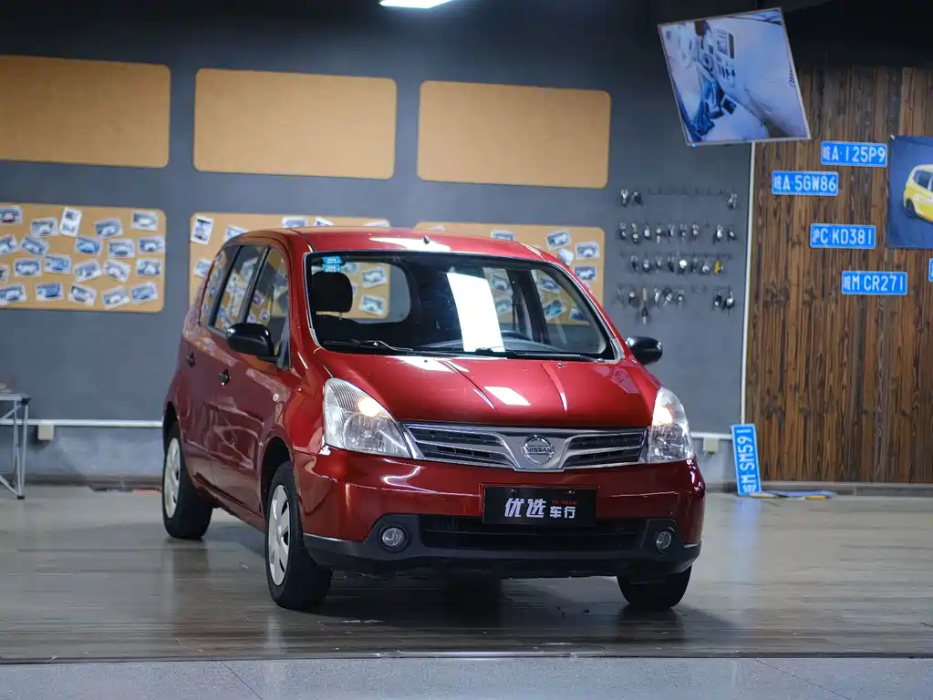 Nissan Livina — миниатюра 3