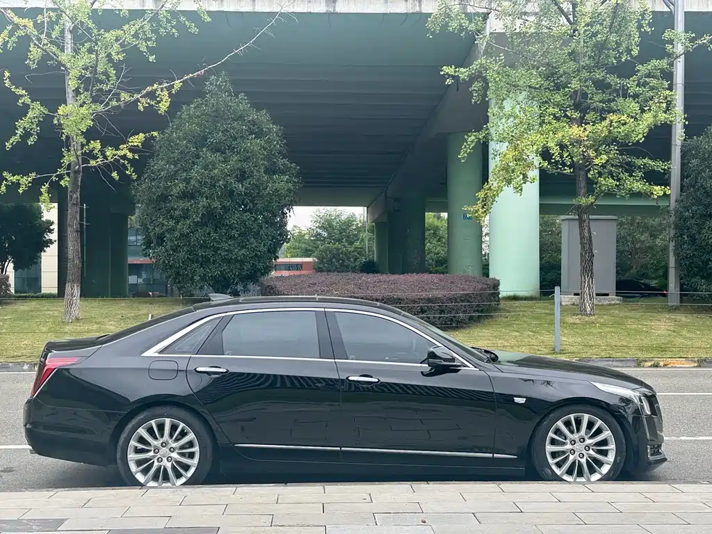 Cadillac CT6 — миниатюра 7