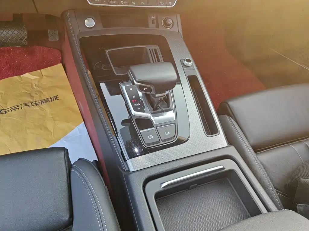 Audi Q5L — миниатюра 10