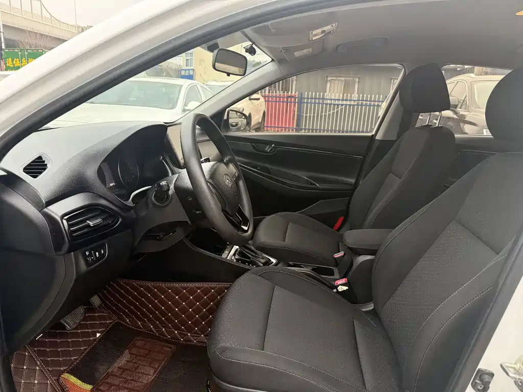 Hyundai Elantra — миниатюра 4