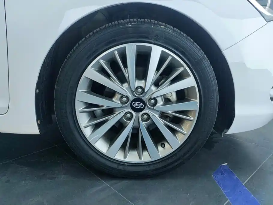 Hyundai Mistra — миниатюра 6