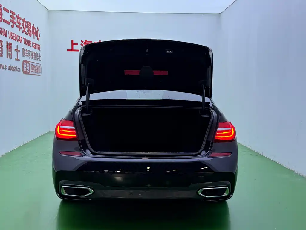 BMW 7 Series — миниатюра 32