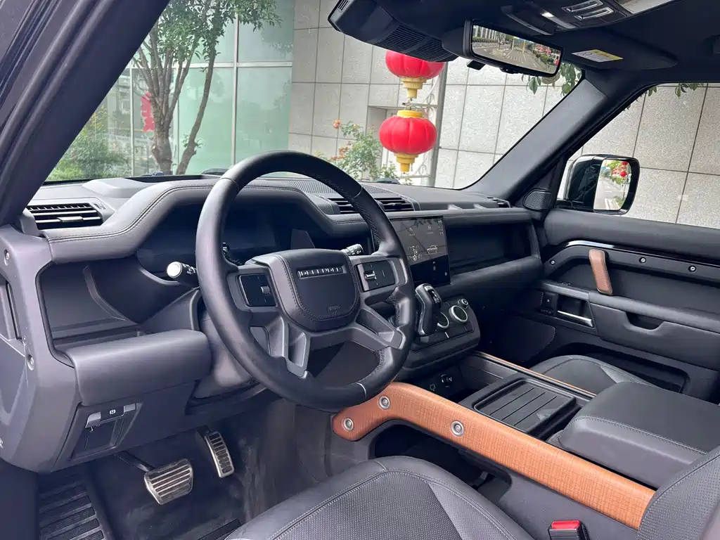 Land Rover Defender — миниатюра 13