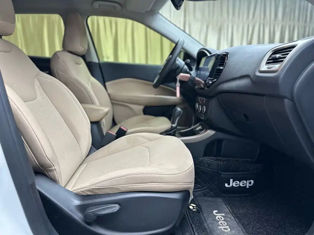 Jeep Compass — миниатюра 14