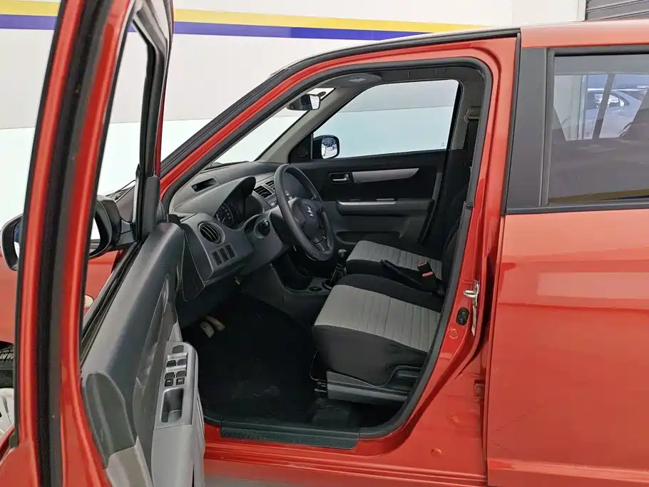 Suzuki Swift — миниатюра 9
