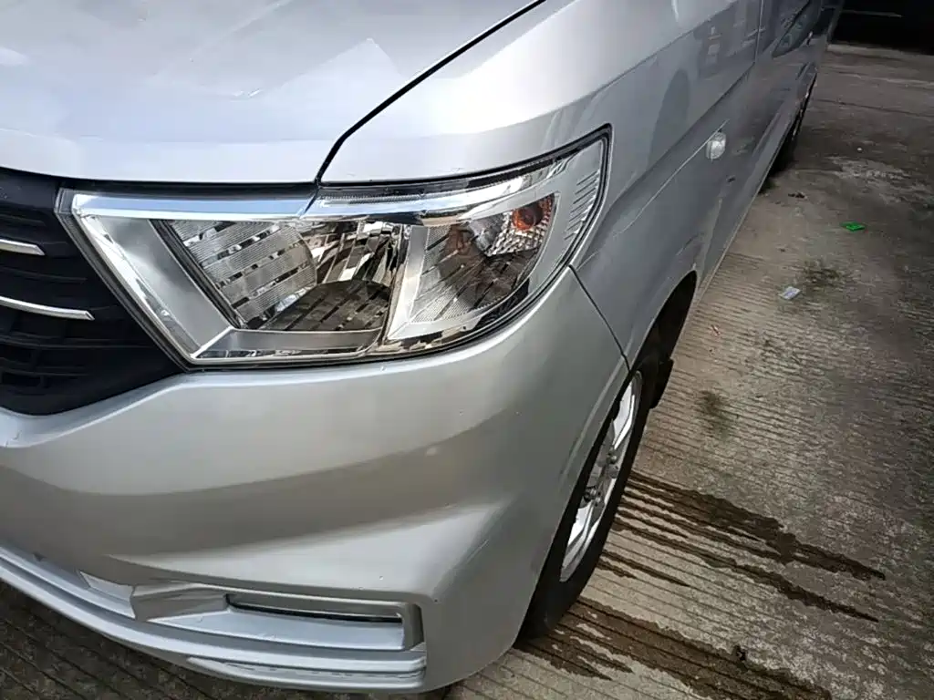 Wuling Hongguang V — миниатюра 24