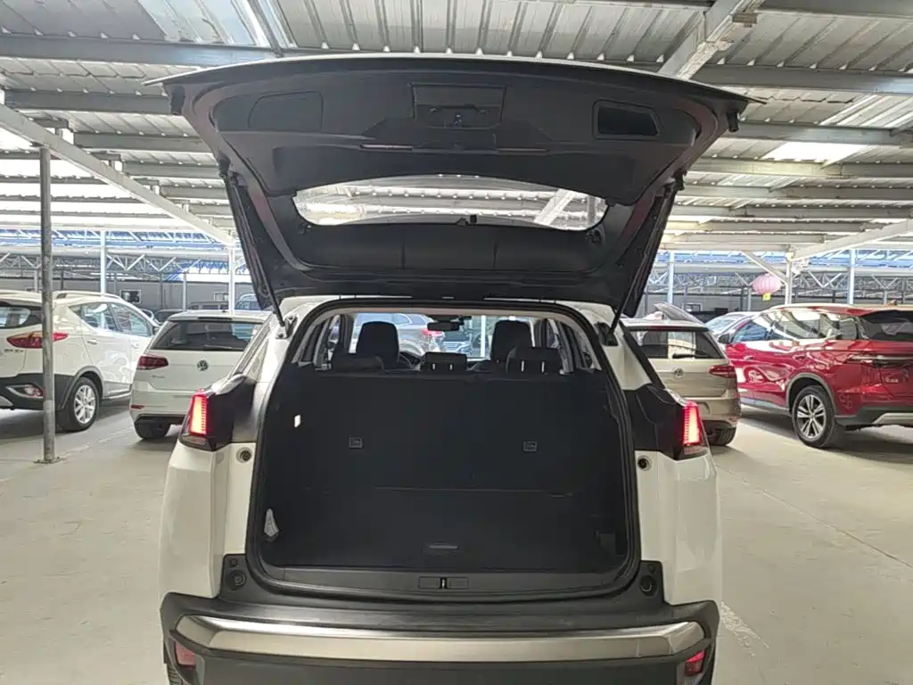 Peugeot 4008 — миниатюра 19