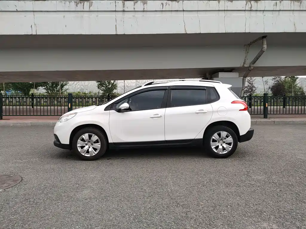 Peugeot 2008 — миниатюра 2