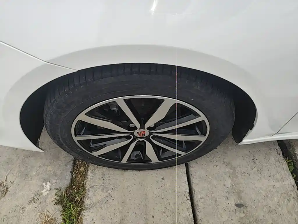 Roewe i6 Classic — миниатюра 23