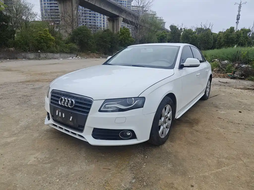 Audi A4L 2010