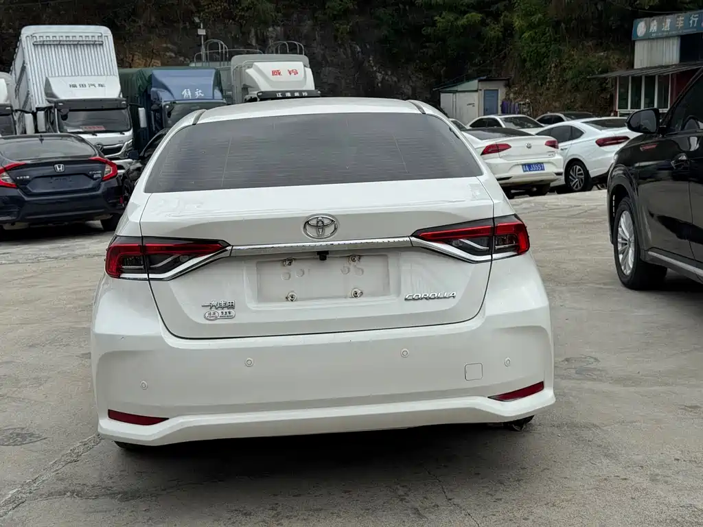 Toyota Corolla — миниатюра 10