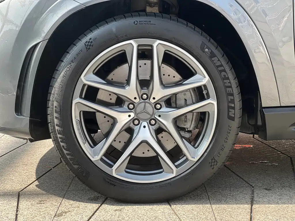 Mercedes-Benz GLE AMG — миниатюра 8