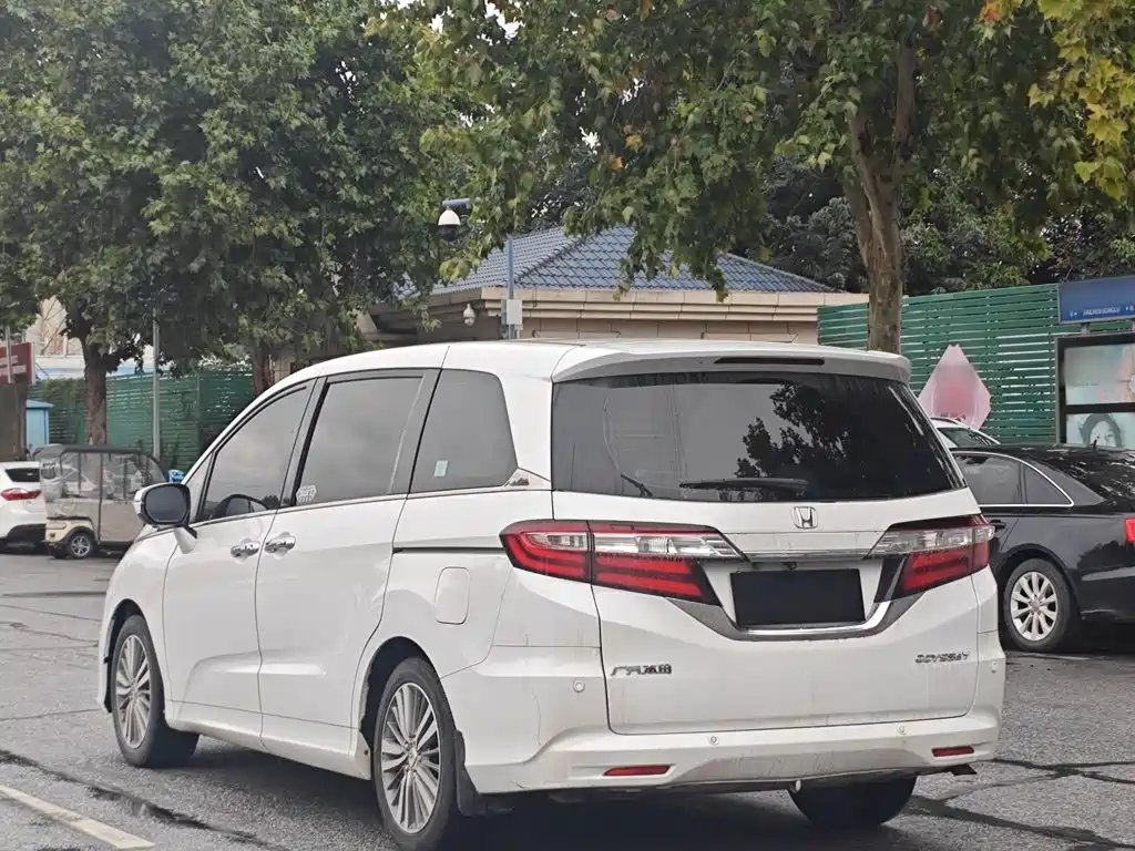 Honda Odyssey — миниатюра 5