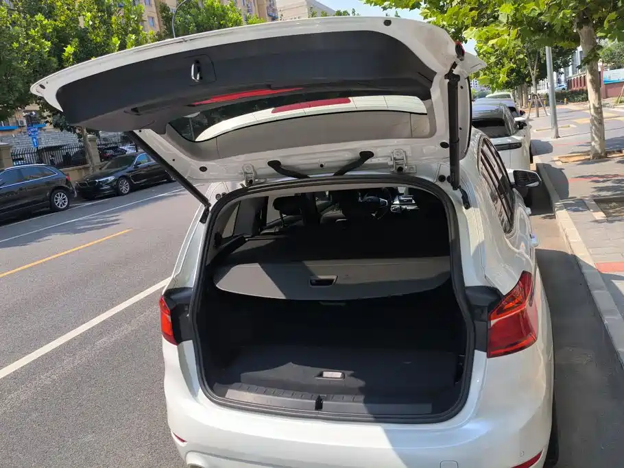BMW 2 Series Gran Tourer — миниатюра 4