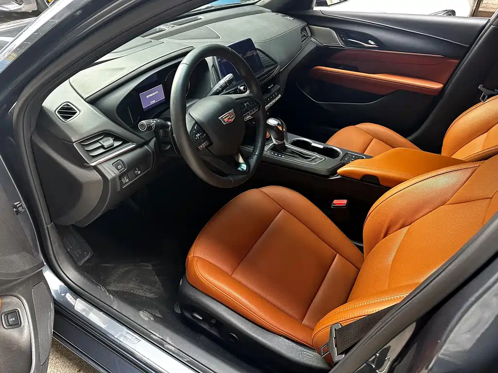 Cadillac CT4 — миниатюра 5