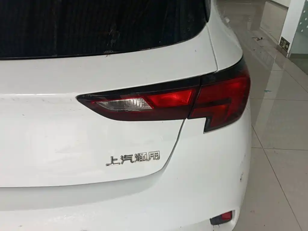 Buick Verano — миниатюра 8