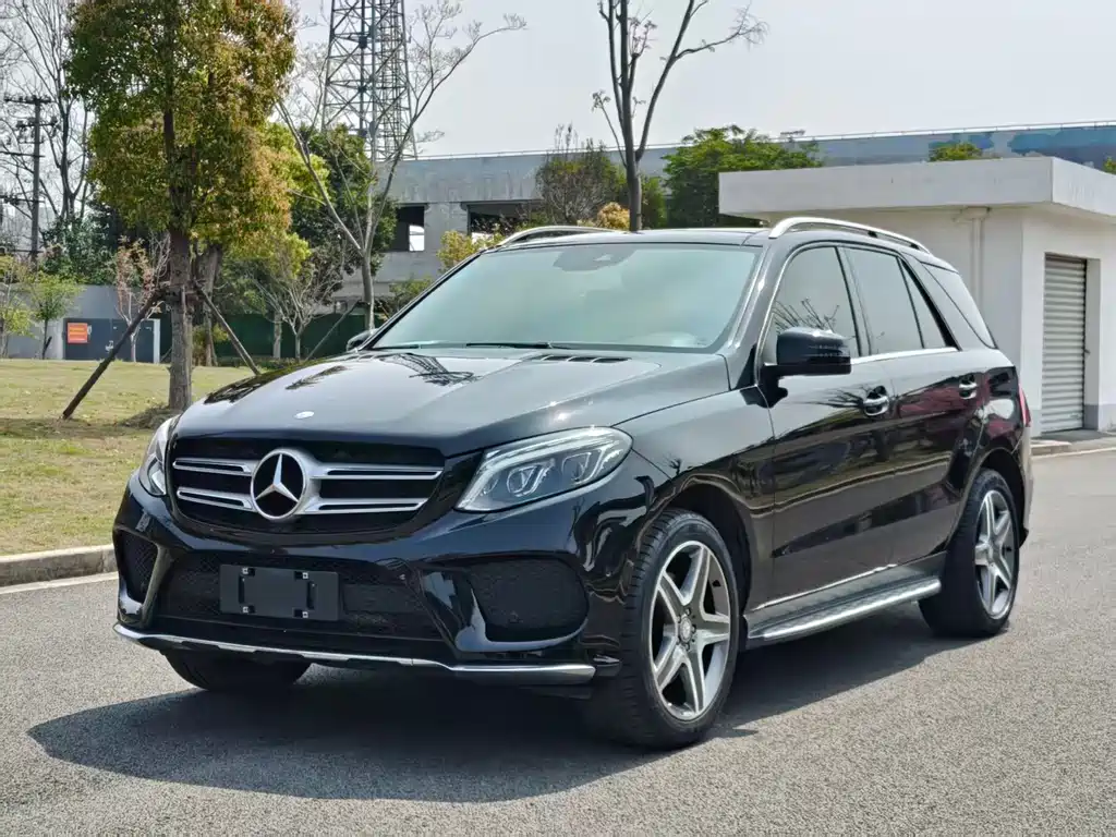 Mercedes-Benz GLE 2016