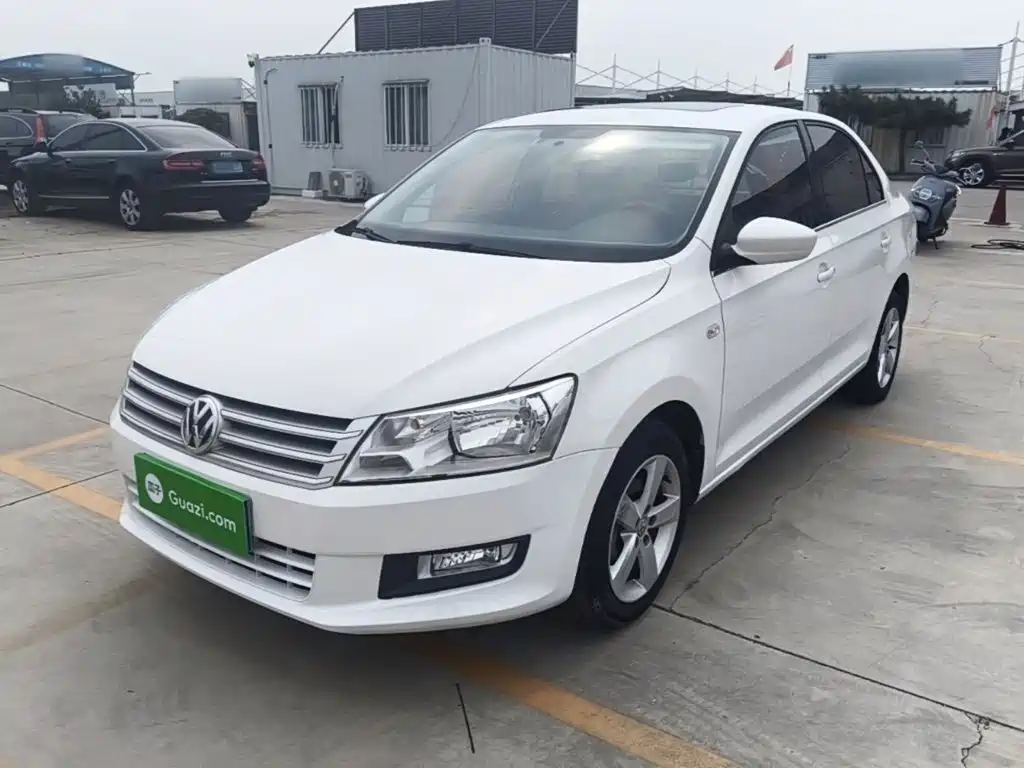 Volkswagen Santana — миниатюра 2