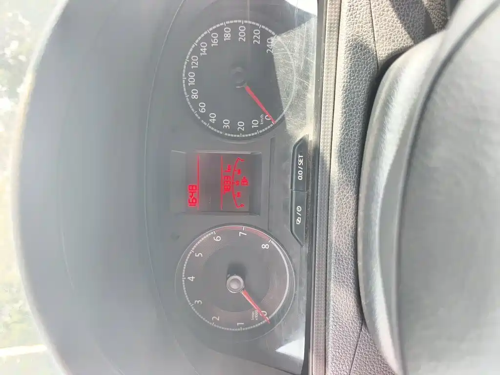 Volkswagen Santana — миниатюра 12