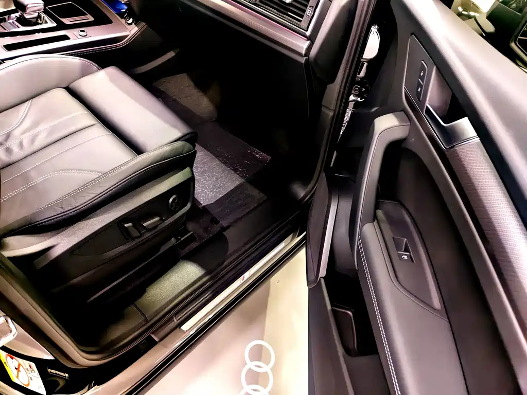 Audi Q5L — миниатюра 12