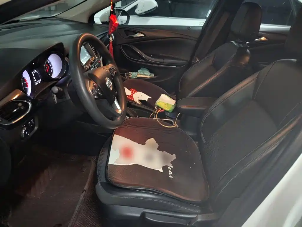 Buick Verano — миниатюра 12