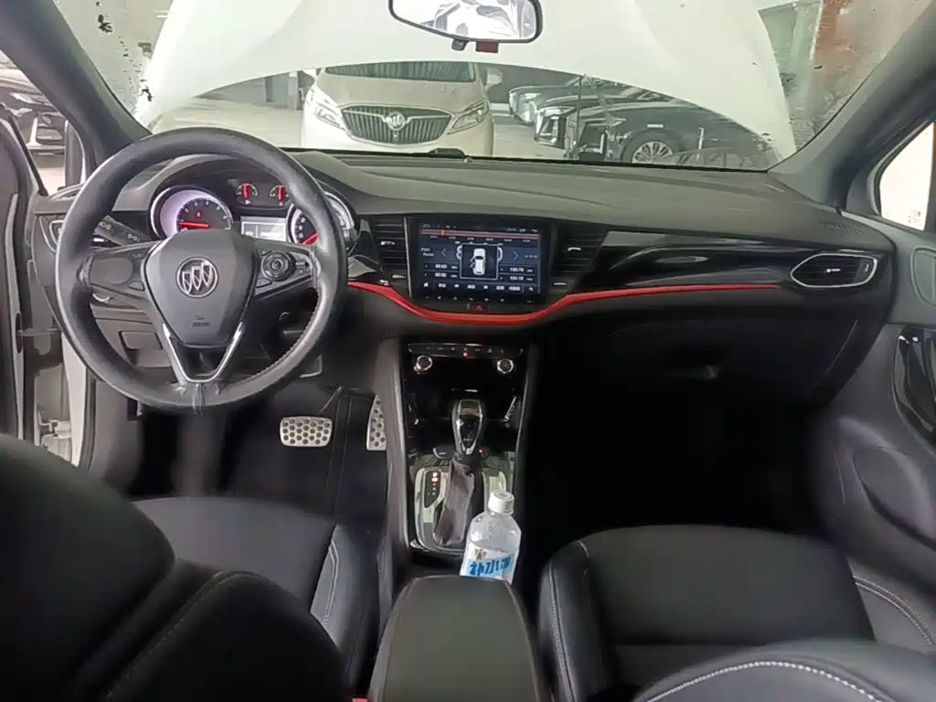 Buick Verano — миниатюра 10